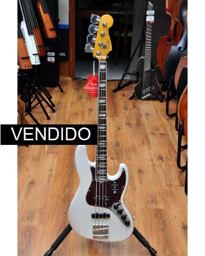 Fender American Ultra Jazz Bass Arctic White